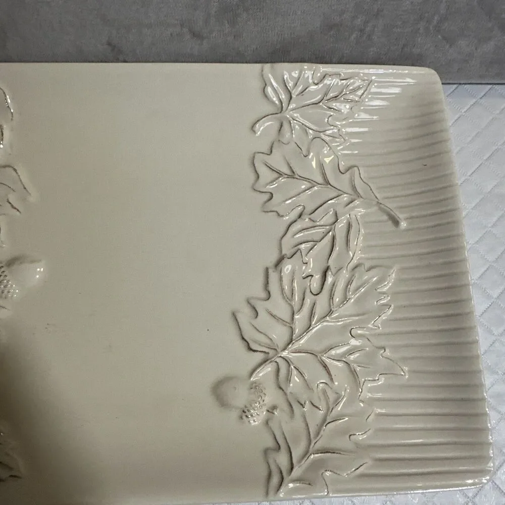 Hallmark‎ Fall Foliage Leaves Acorns Rectangular Tray White distressed